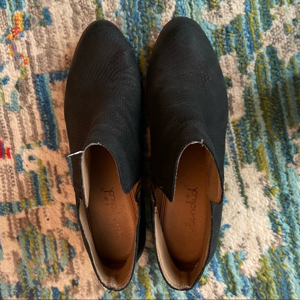 Splendid Hampton Black Python Booties - Picture 5 of 5